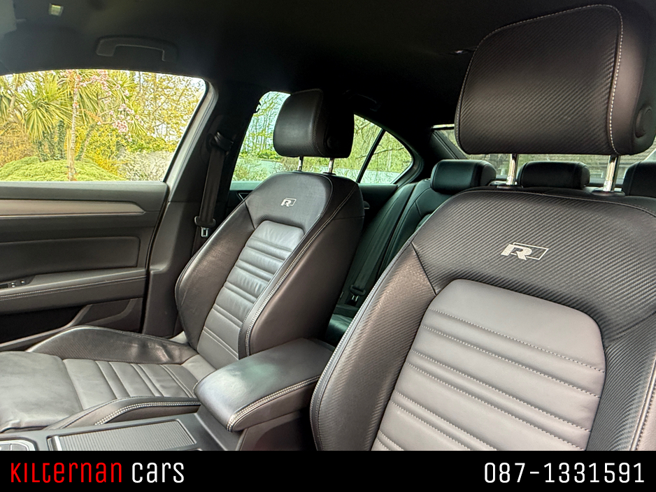 2016 Volkswagen Passat - image 12