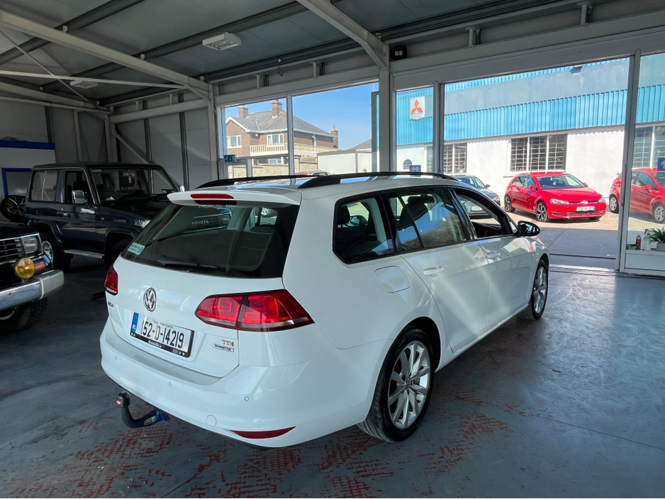 2015 Volkswagen Golf - image 6