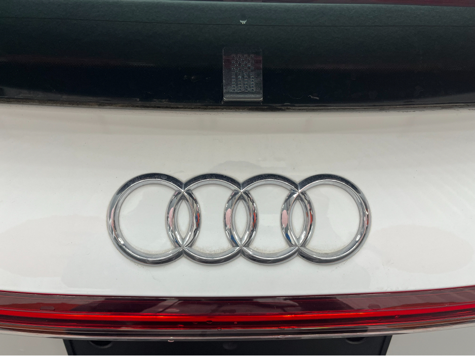 2024 Audi Q4 e-tron €39950! 2024 AUDI Q4 E-TRON SPORTBACK ELECTRIC AUTOMATIC / CRUISE CONTROL / 360° PARKING CAMERA / HEATED SEATS / APPLE CARPLAY / PADDLE SHIFTERS / AMBIENT LIGHTS €39,950