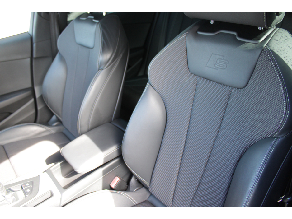 2019 Audi A4 - image 23