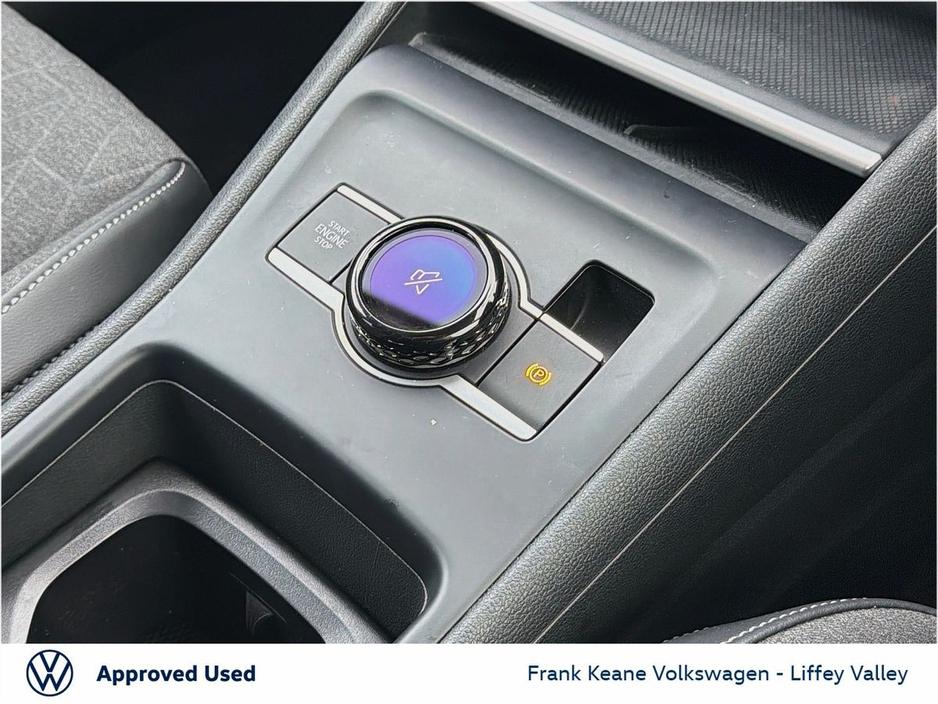 2025 Volkswagen Tiguan - image 20