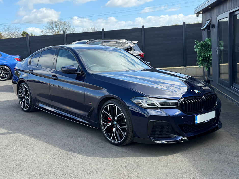 2022 BMW 5 Series - image 4