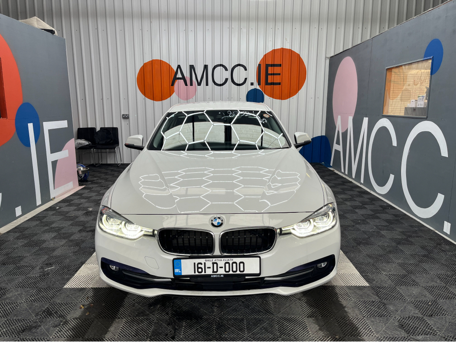 2016 BMW 3 Series - image 6