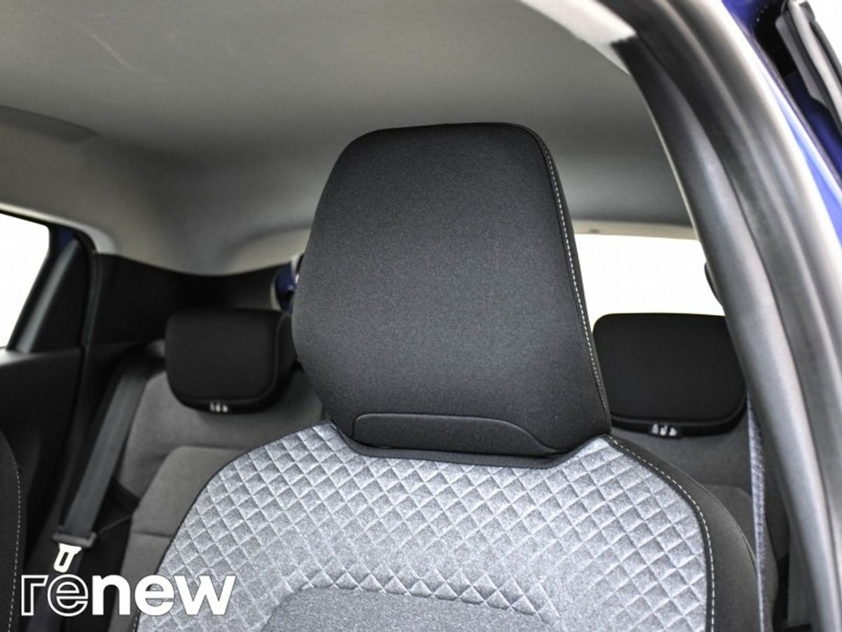 2025 Renault Clio - image 22