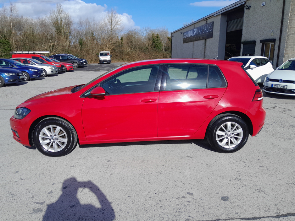 2018 Volkswagen Golf - image 3