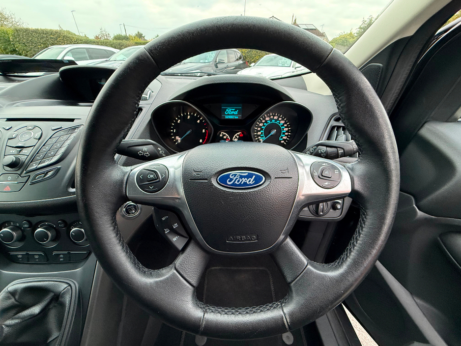 2015 Ford Kuga - image 21