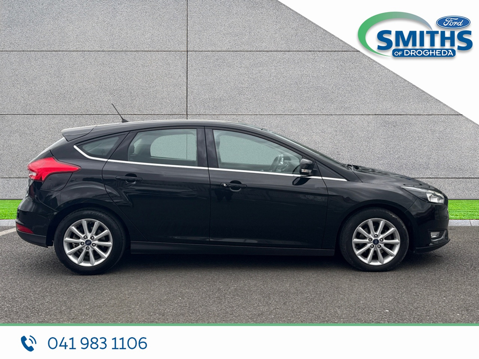 2018 Ford Focus - image 11