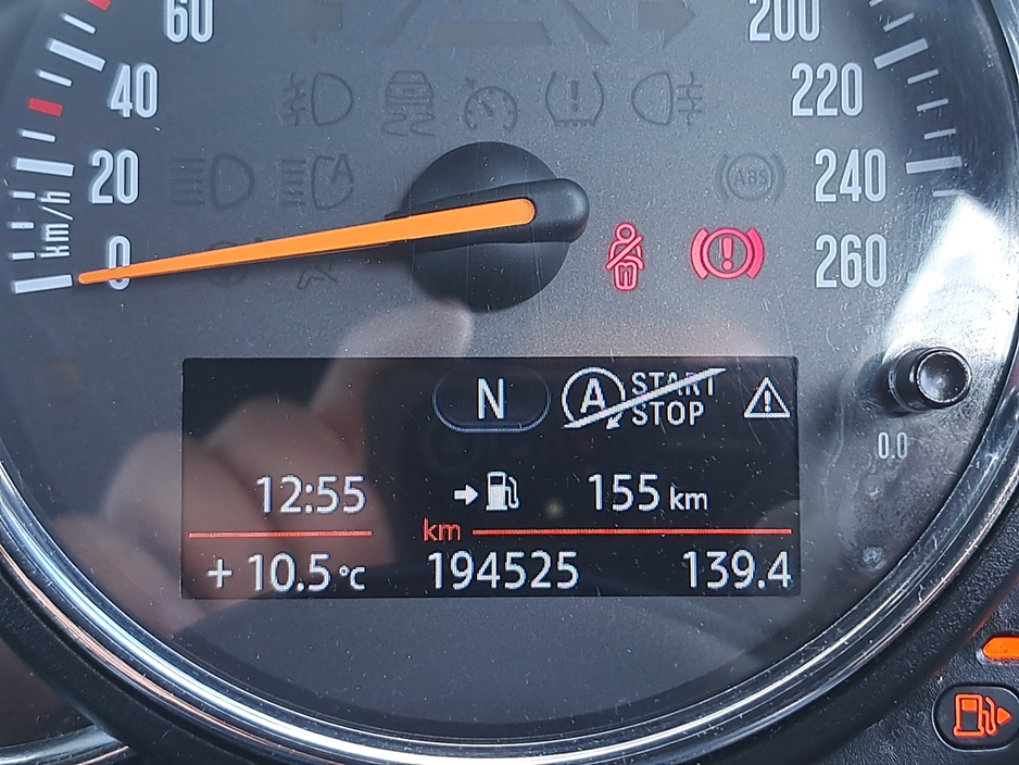 2016 MINI Cooper S - image 12