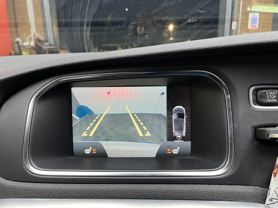 2014 Volvo V40 €10950! 2014 VOLVO V40 1.6 AUTOMATIC / CRUISE CONTROL / REVERSE CAMERA / ELECTRIC MEMORY & HEATED SEATS €10,950