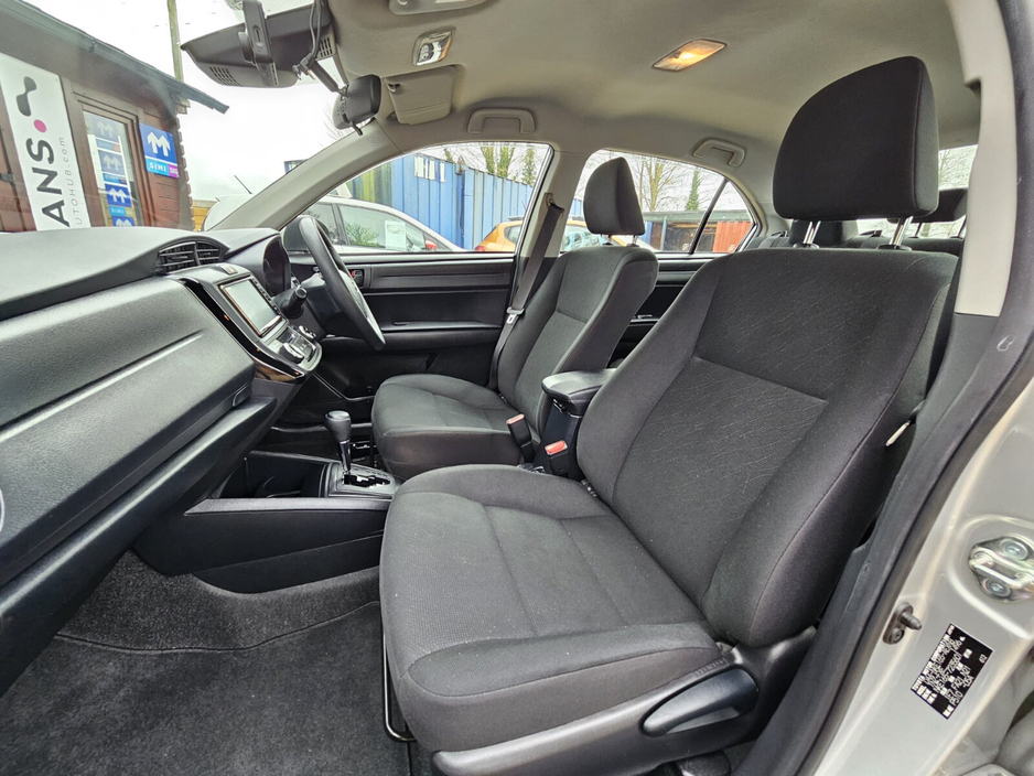 2020 Toyota Corolla - image 21