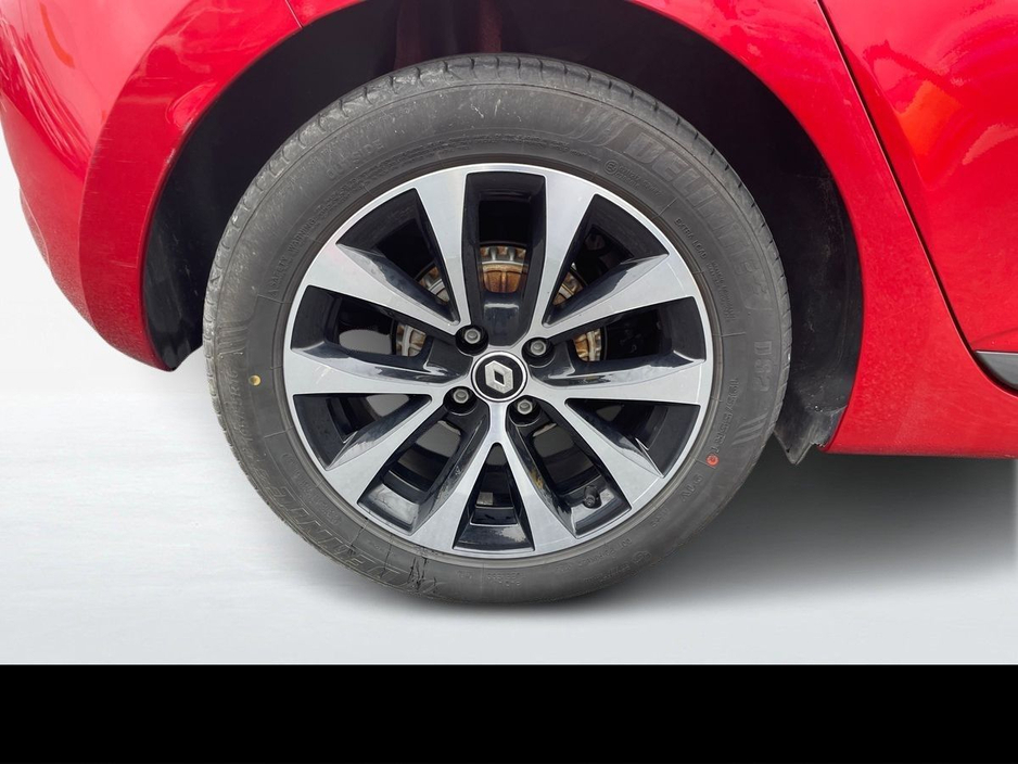 2023 Renault Clio - image 9