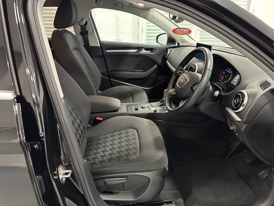 2015 Audi A3 - image 23