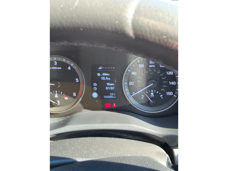 2017 Hyundai Tucson - image 12