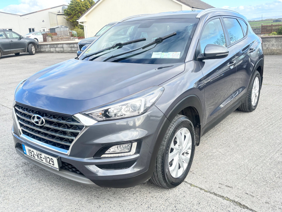 2019 Hyundai Tucson - image 2