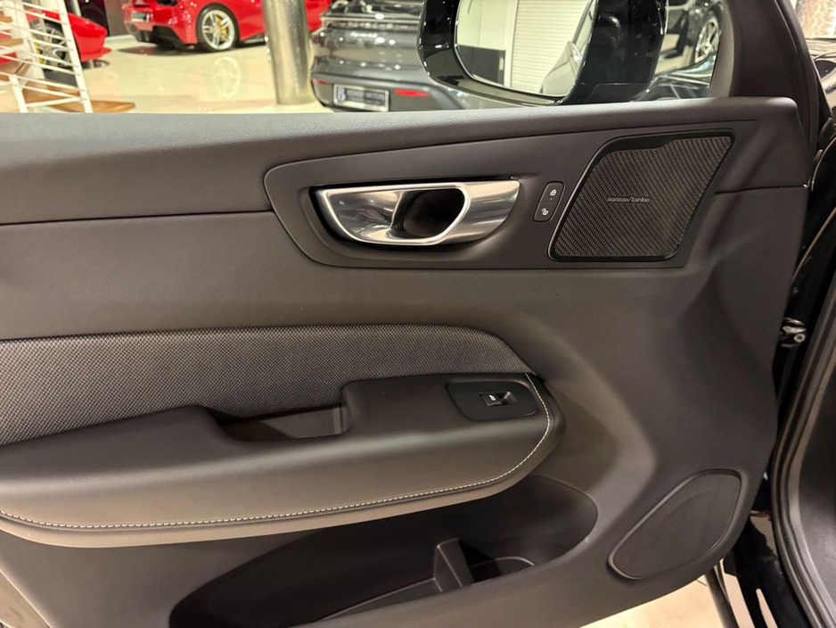 2025 Volvo XC60 T6 PLUS BLACK EDITION AWD=PAN ROOF//HUGE SPEC//AS NEW=2 YEAR VOLVO WARRANTY=TAILORED FINANCE PACKAGES AVAILABLE=TRADE IN’S WELCOME €62,995