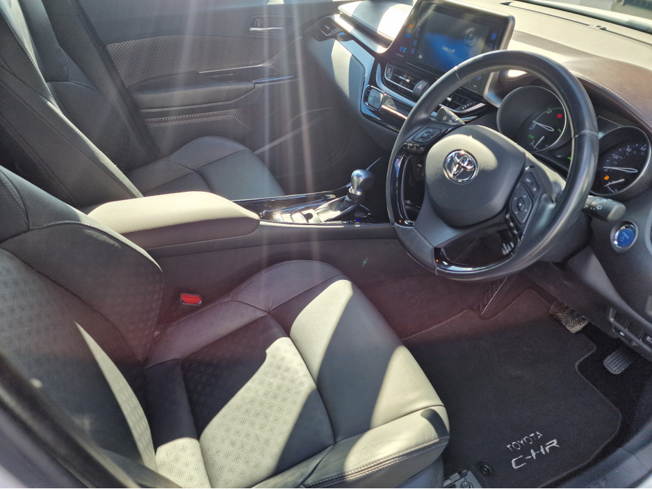 2018 Toyota C-HR - image 15