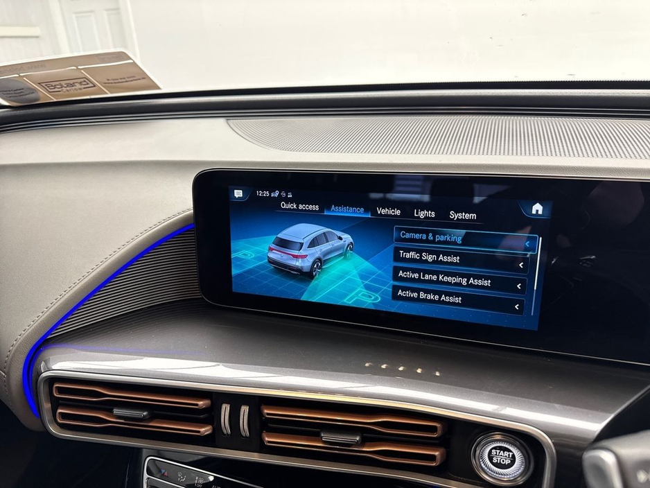 2022 Mercedes-Benz EQC - image 21