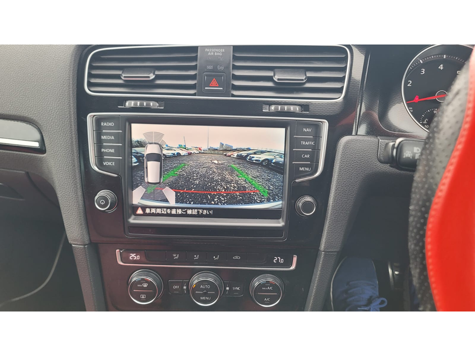 2016 Volkswagen Golf - image 17