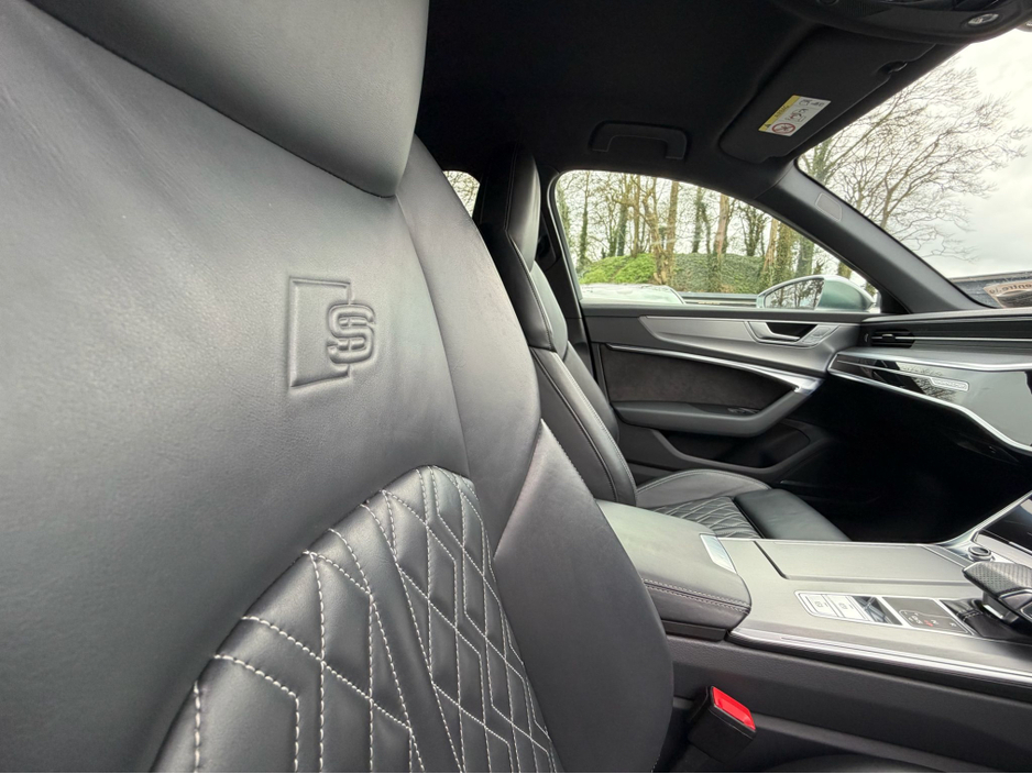 2020 Audi S6 - image 13