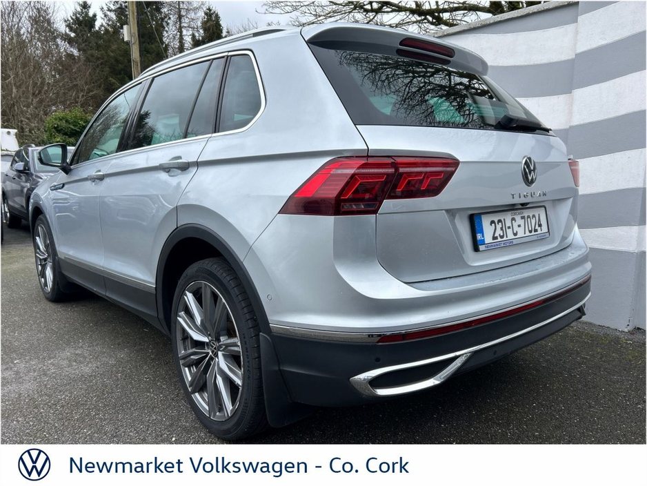 2023 Volkswagen Tiguan - image 23