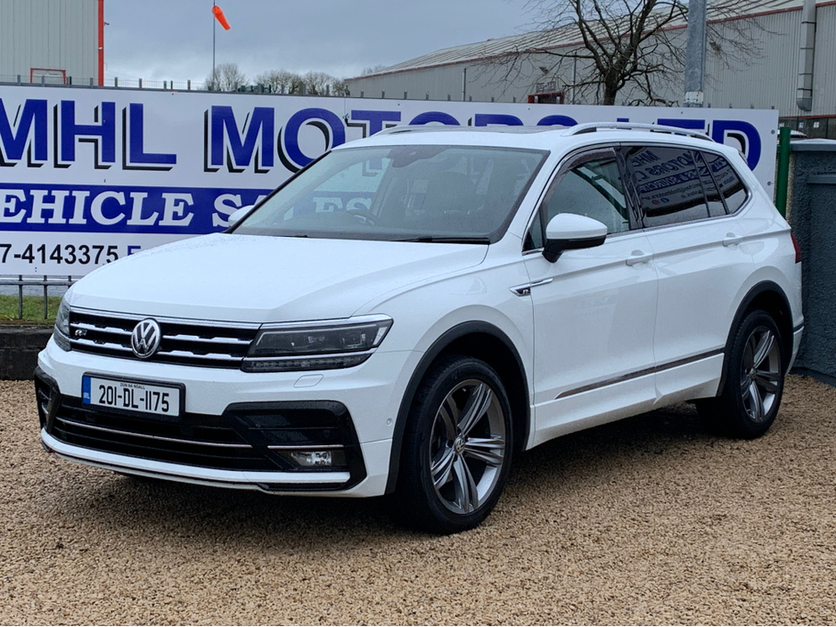 2020 Volkswagen Tiguan - image 14
