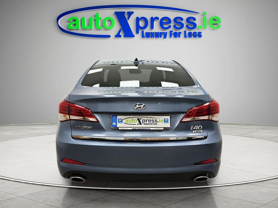 2016 Hyundai i40 Salon Executive, Reversing camera €6,495