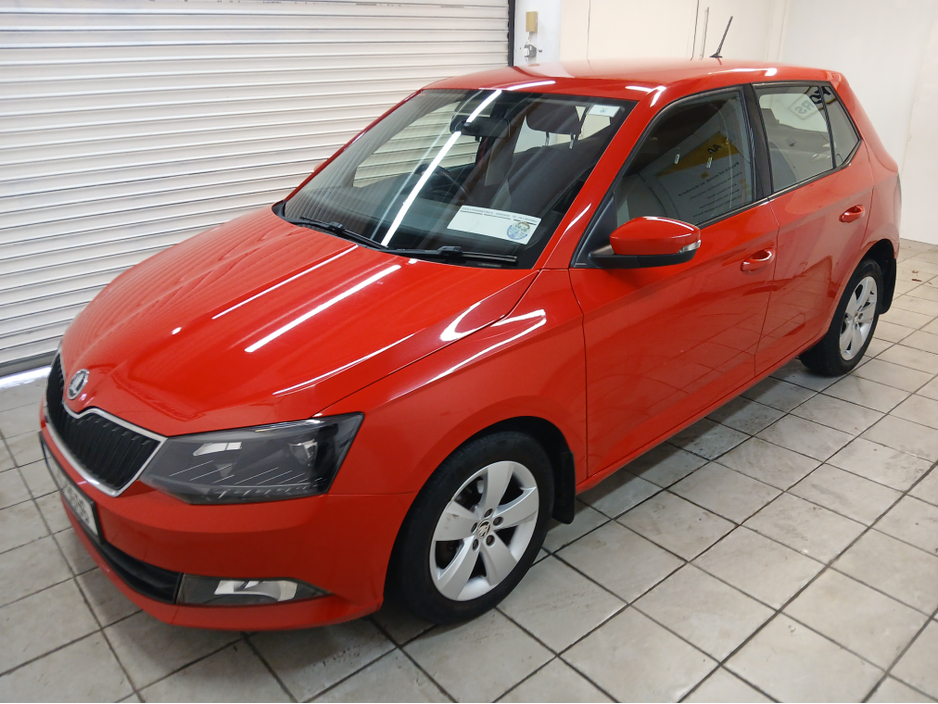 2017 Skoda Fabia - image 9