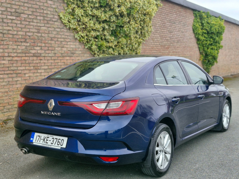2017 Renault Megane - image 16