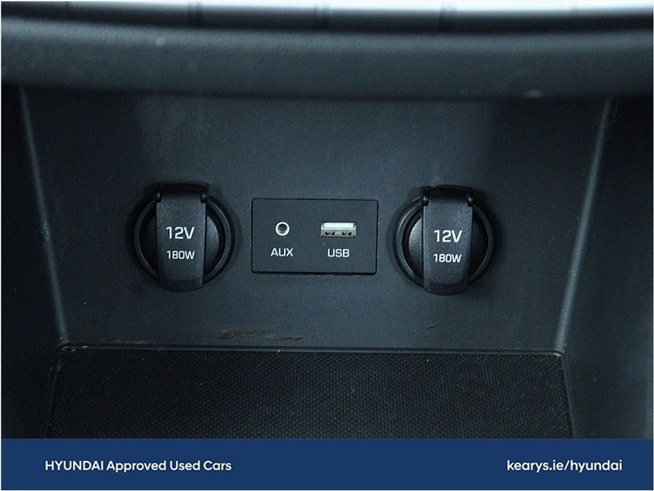 2018 Hyundai i30 - image 18