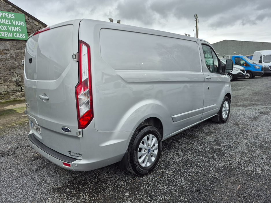 2022 Ford Transit Custom - image 13