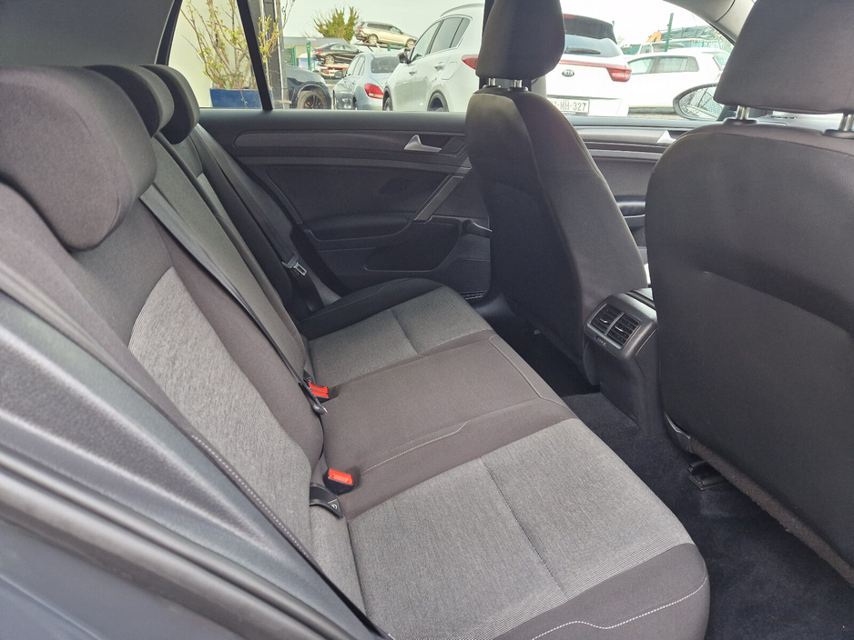 2013 Volkswagen Golf 1.6 TDI 105BHP BLUEMOTION €8,950