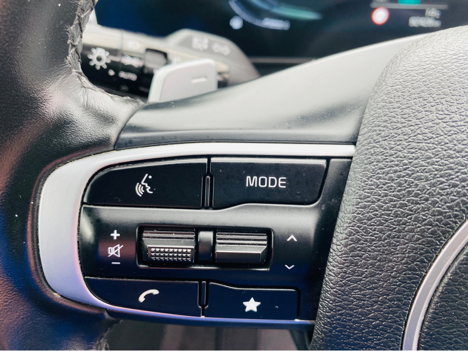 2023 Kia Sportage - image 21