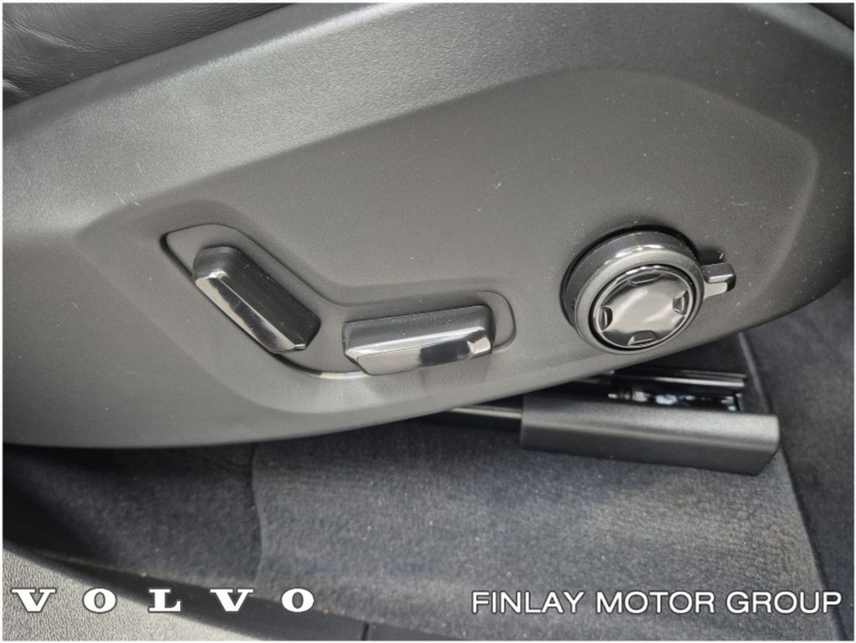 2026 Volvo XC90 - image 12