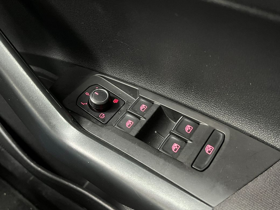 2018 Volkswagen Polo - image 26