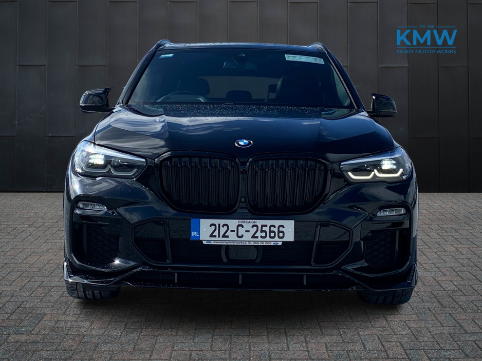 2021 BMW X5 - image 2