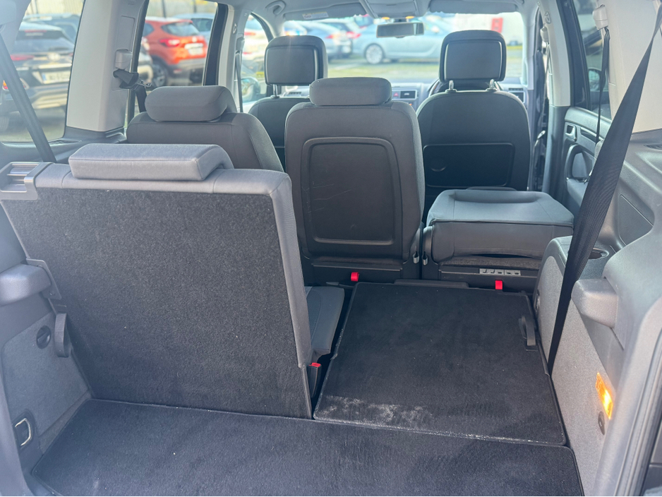 2014 Volkswagen Touran 1.4i HIGHLINE... AUTOMATIC...2 KEYS €11,950