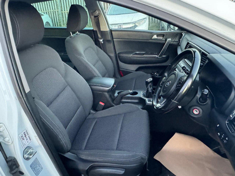 2016 Kia Sportage - image 15