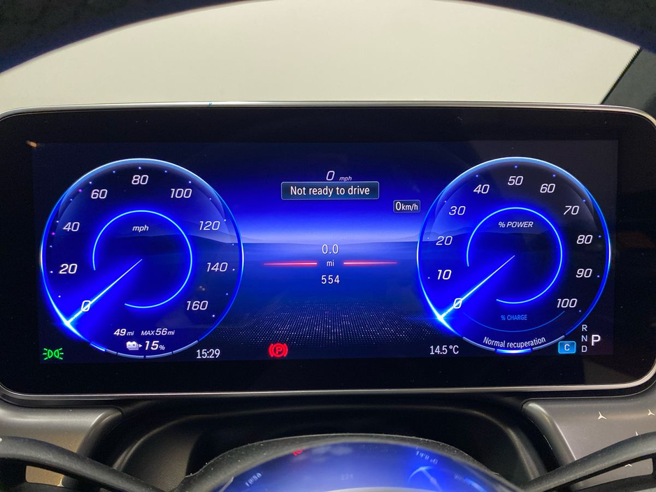 2025 Mercedes-Benz EQE - image 8