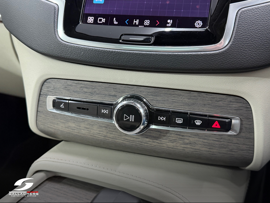 2023 Volvo XC90 - image 38