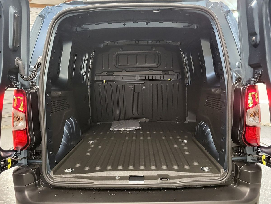 2025 Citroen Berlingo MWB Enterprise From €105 Per Week €22,617