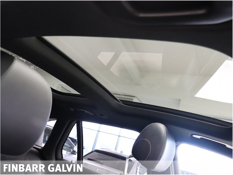 2018 Mercedes-Benz GLC Class - image 16