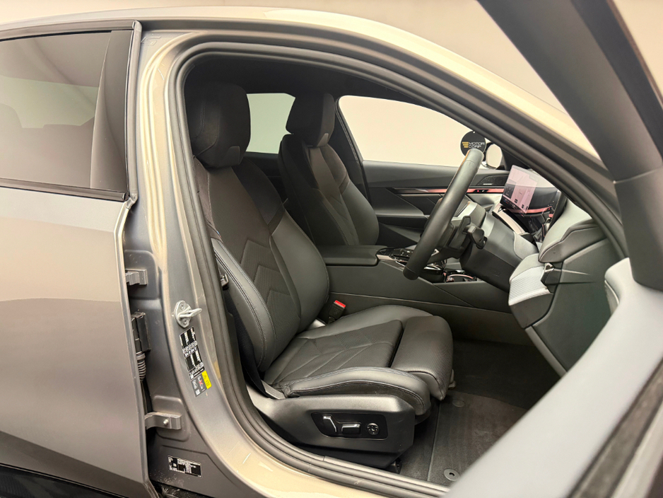 2025 BMW 5 Series 530E M SPORT €69,990