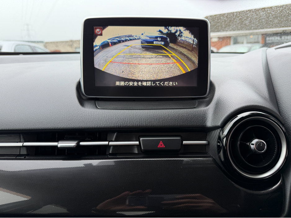 2016 Mazda Demio - image 17