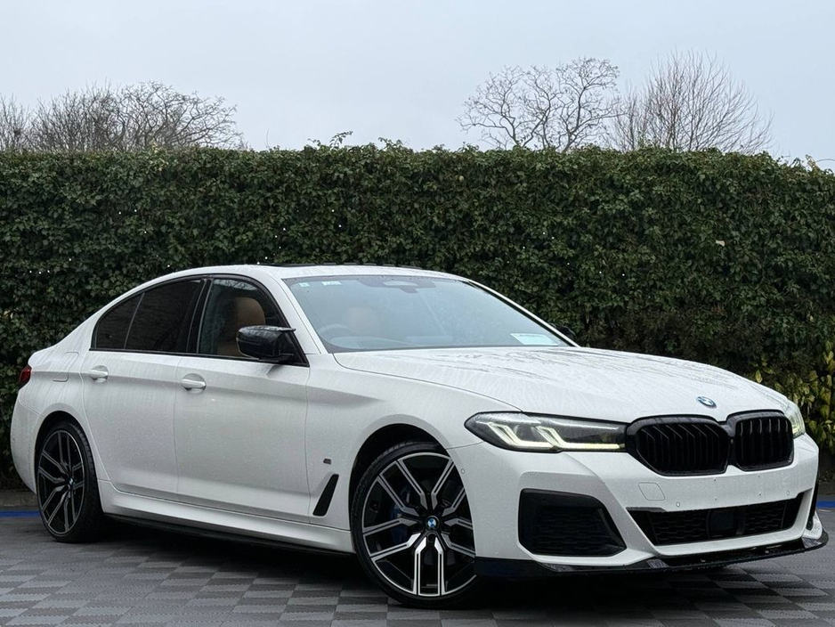 2021 BMW 5 Series 530e LCI M-SPORT COMPETITION 2.0 * HUGE SPEC * // OPENING SUNROOF // LEATHER INTERIOR // HEADS-UP DISPLAY €38,900
