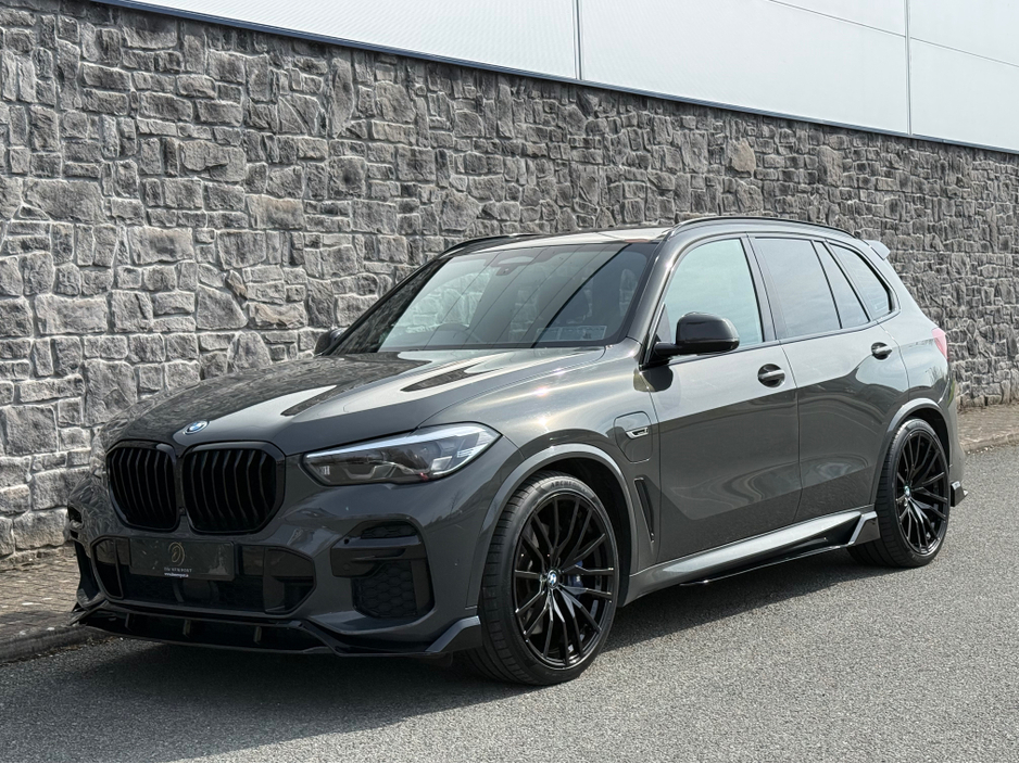 2022 BMW X5 - image 13