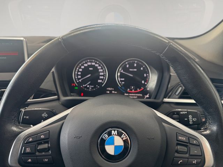 2019 BMW X1 - image 13