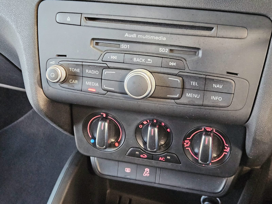 2014 Audi A1 - image 12