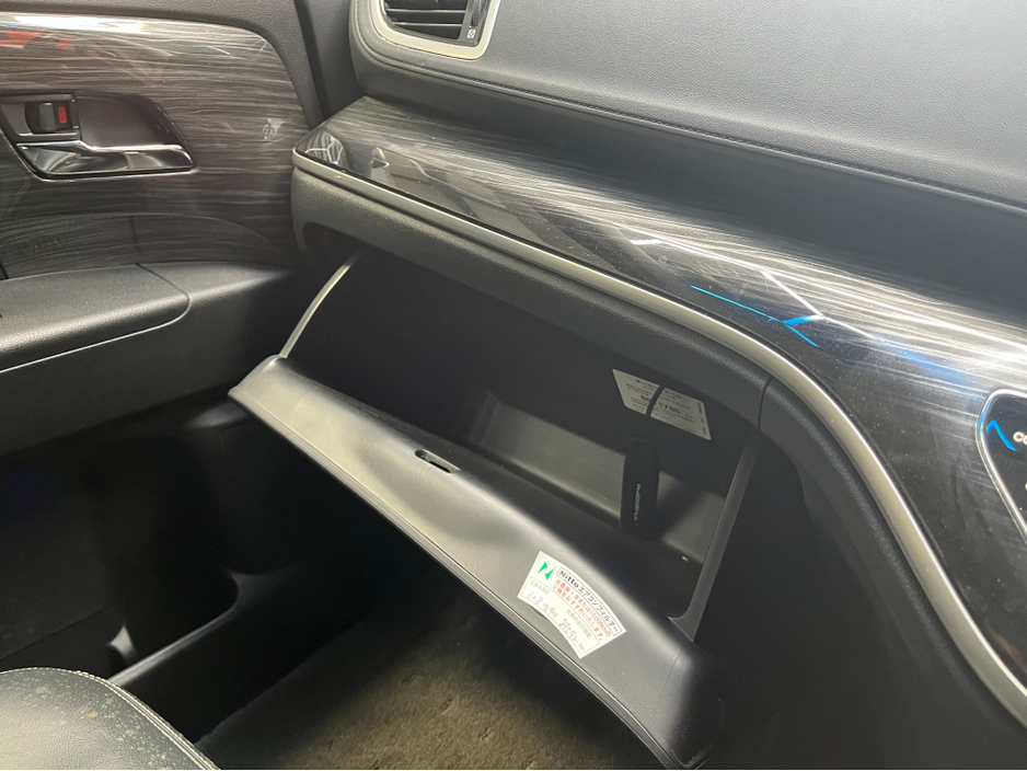 2017 Honda Odyssey - image 17