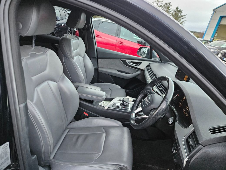 2017 Audi Q7 3.0 TDI S Line Quattro 7 Seater €33,990