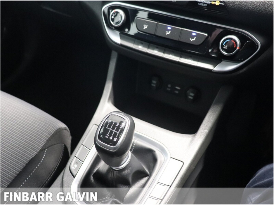 2020 Hyundai i30 - image 20